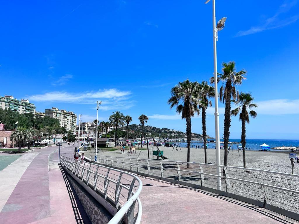 Apartamento La Biznaga Málaga Esterno foto